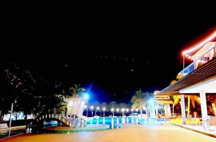 2 ห้องนอน 2 ห้องน้ำ Seaview Jomtien ชั้น18 Apartment Екстериор снимка